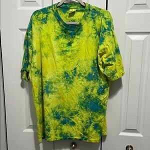 Gildan Green and Blue Tie-Dye Men's Tee